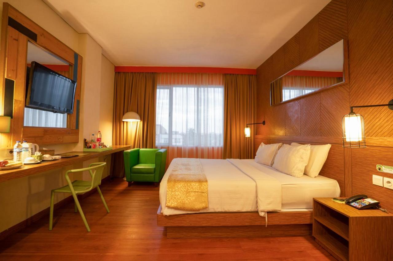 MaxOneHotels.com at Vivo Palembang Palimbão Exterior foto